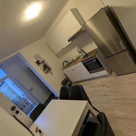 Moderne Wohnung Im Erdgeschoss Mit Terrasse I Ruhige Umgebung Бремерхавен Екстериор снимка